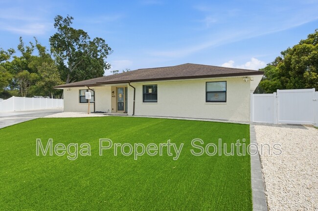 Photo - 1433 Ellison Ln