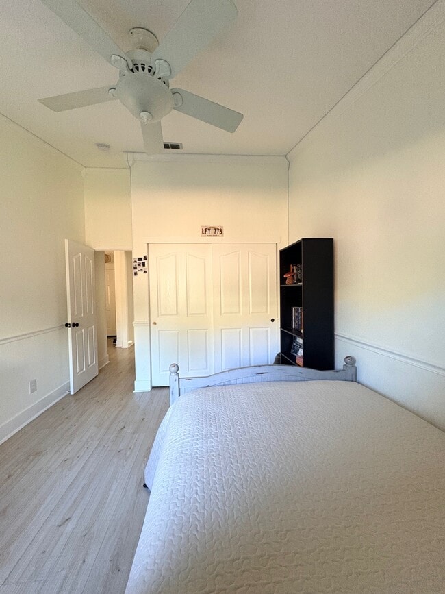 Photo - 928 Carter St