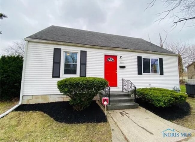 Photo - 3377 Mulberry St