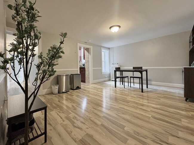Photo - 134 Rector St