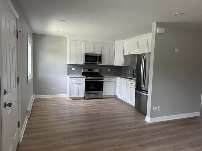 Building Photo - 11220 1st St Rental
