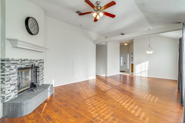 Photo - 3625 Garden Springs Dr