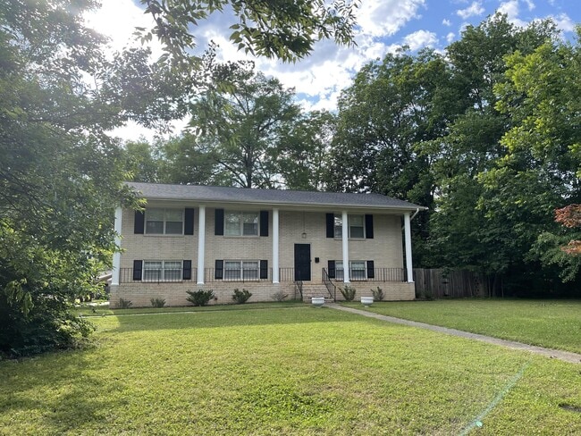 Building Photo - 5630 Woodridge St SW