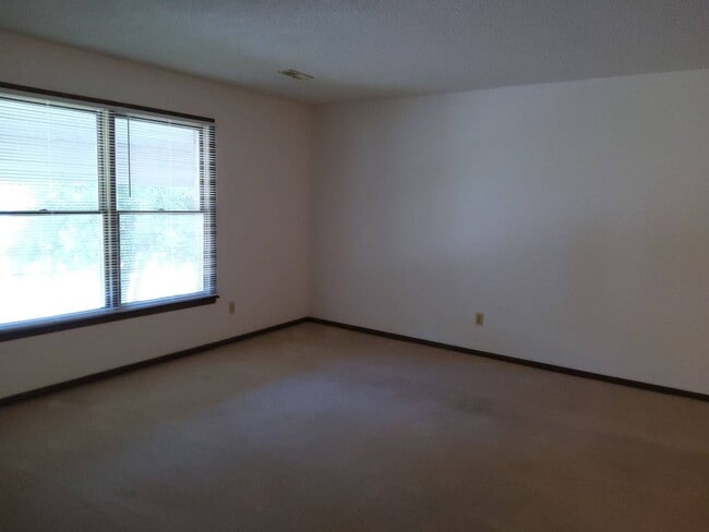 3125 Themis St Unit 1