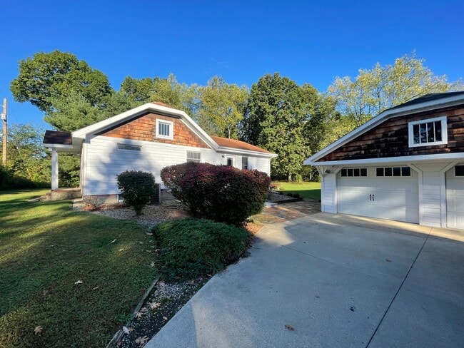 Photo - One Bedroom Home in Richland