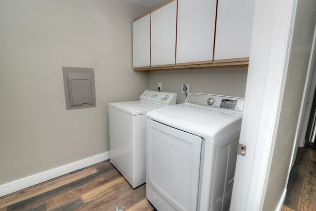 Photo - 7311 98th Ave