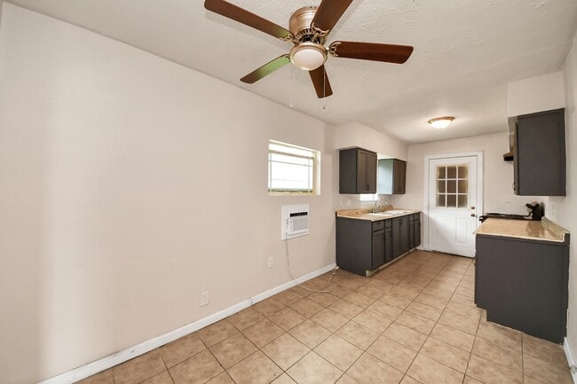 Photo - 10506 Sierra Dr