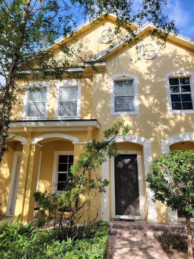 Photo - 142 Ennis Ln