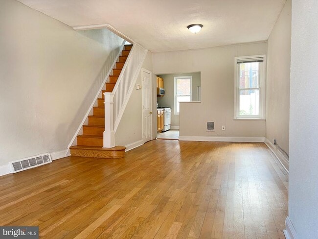 Photo - 1528 S Hollywood St