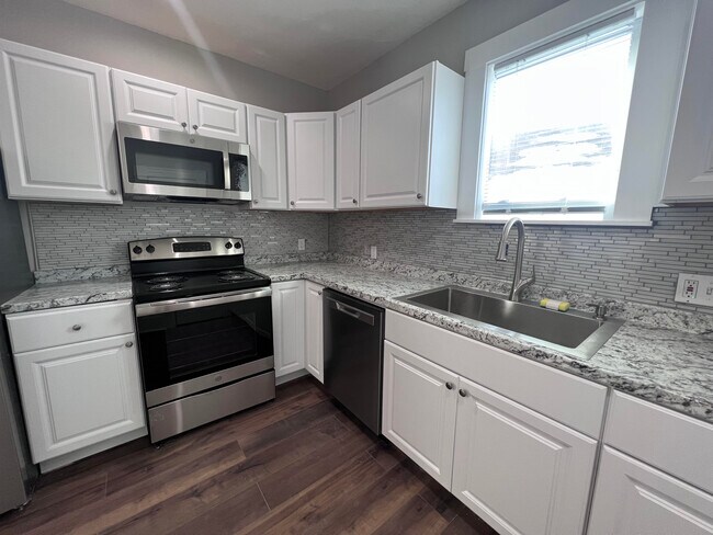 Photo - 283 E High St Unit 2