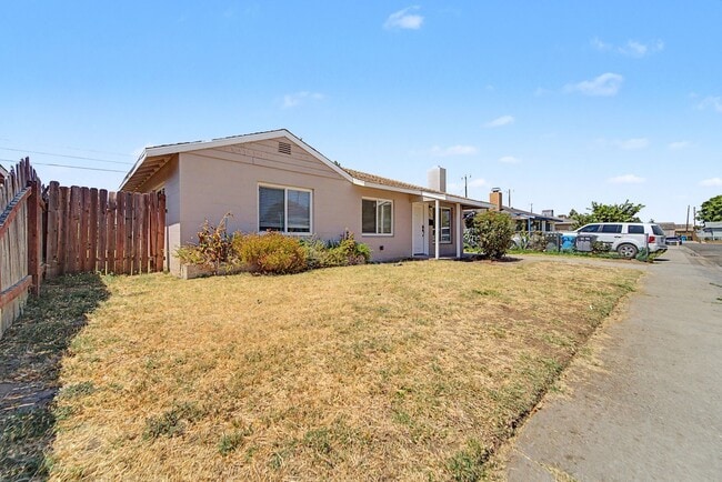 Photo - 1258 Rosemary Ln