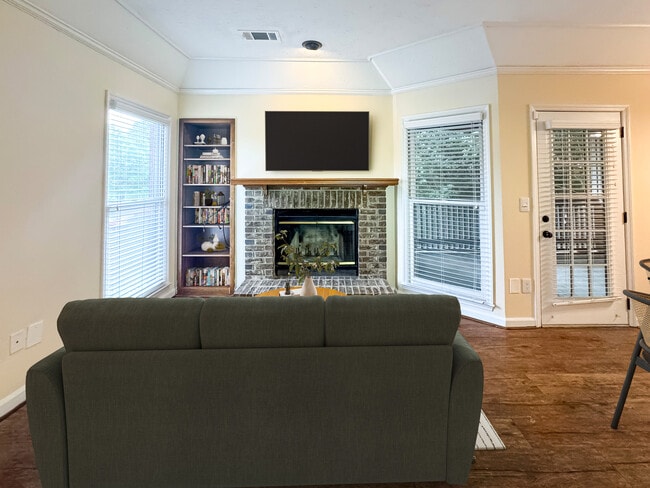 Photo - Le Craw On 13th