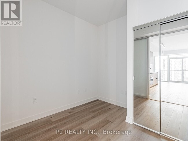 Photo - 117 Broadway Ave Unité 1507