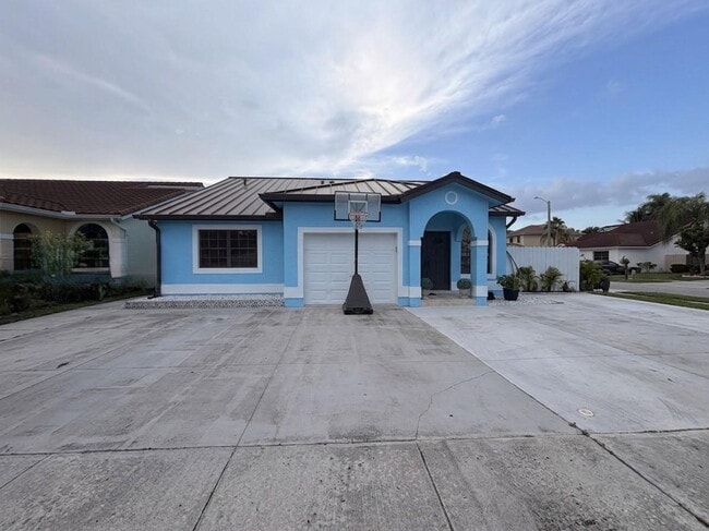 Building Photo - 14401 SW 114th St