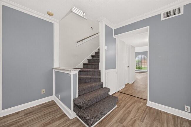 Building Photo - 14030 Cashel Forest Dr Unit A