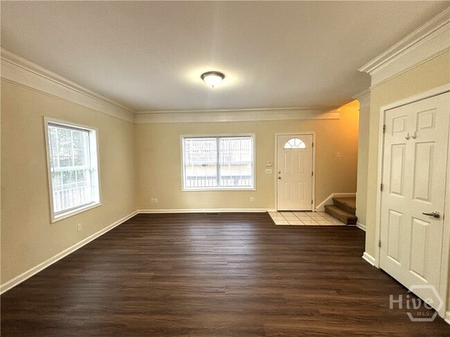 Photo - 235 Derby St