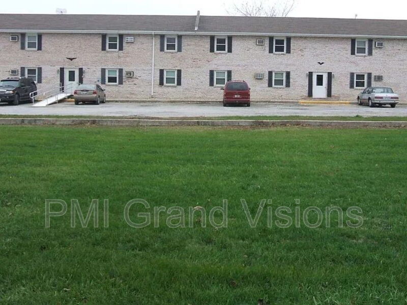 Photo - 465 E Main St Unidad Apt 6