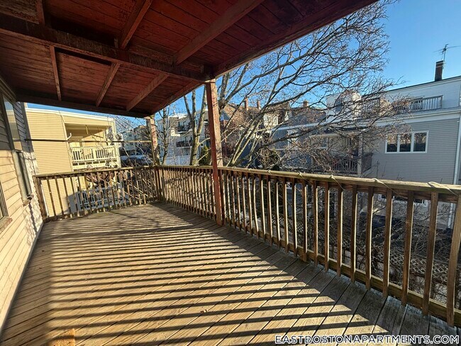 Photo - 33 Falcon St Unit 3