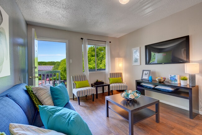 Sala de estar - Mia Riverside