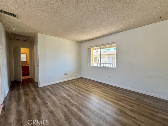 Photo - 12327 Beverly Blvd Unidad C3