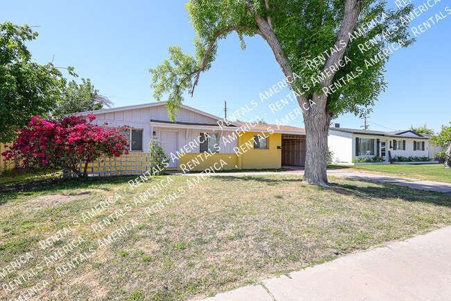 Photo - 335 E Papago Dr