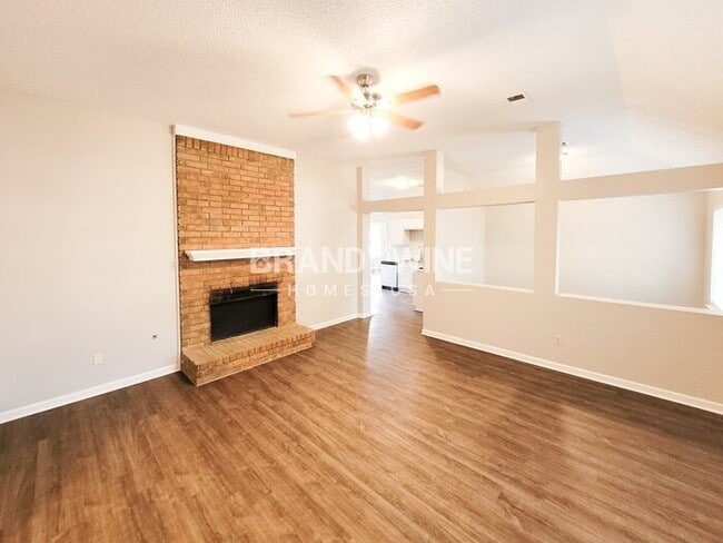 Photo - 5353 Stephen Forest Cove