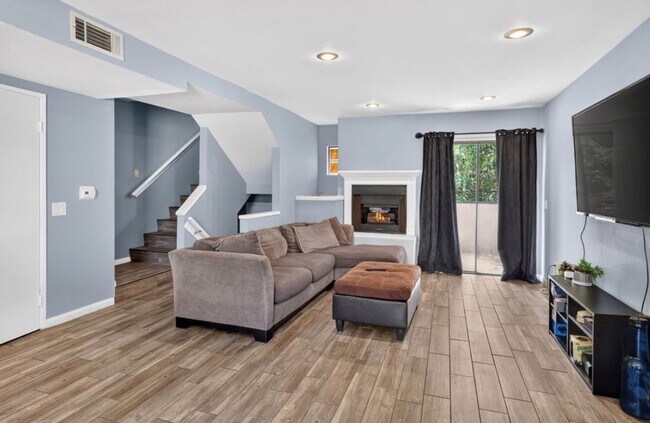 9540 Sepulveda Blvd Unit 11