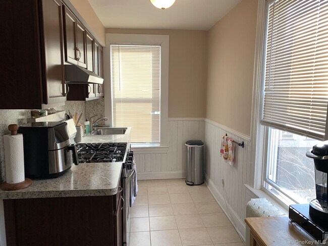 Photo - 253 Sea Cliff Ave Unit 1