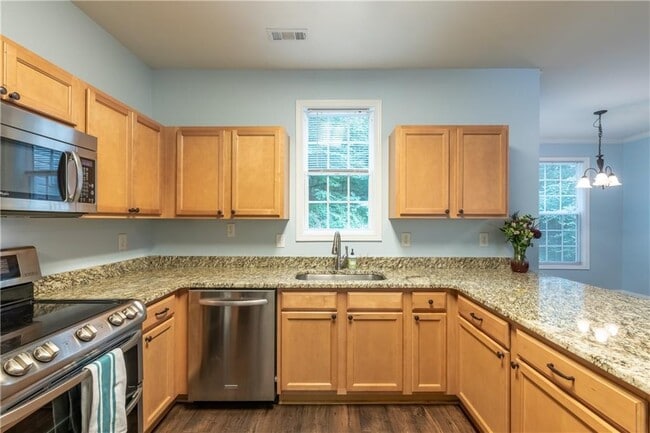 Photo - 5181 Heather Rd SE