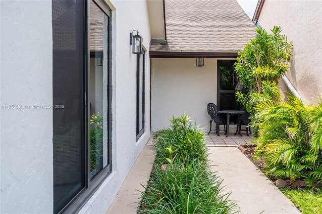 Building Photo - 7106 SW 103rd Pl Rental