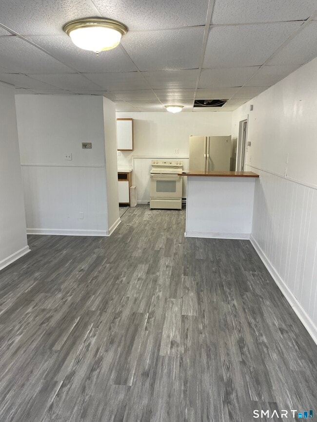 Building Photo - 166 Main St Unit 1