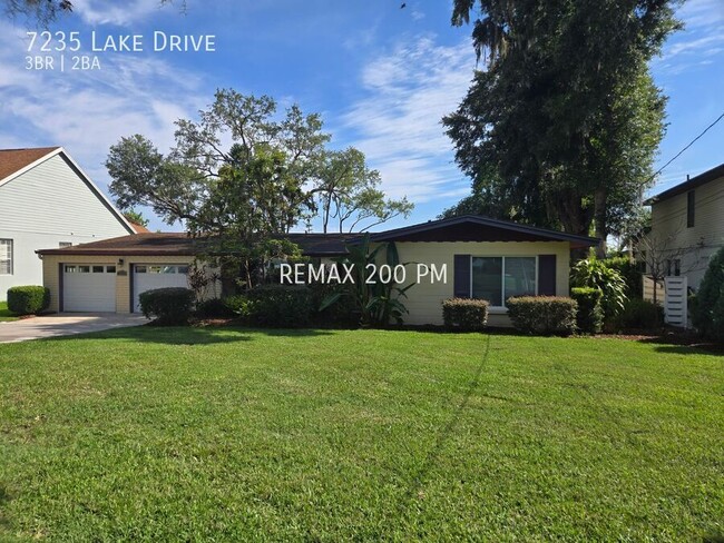 Photo - 7235 Lake Dr House