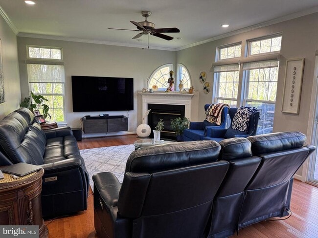 Photo - 873 S York Dr