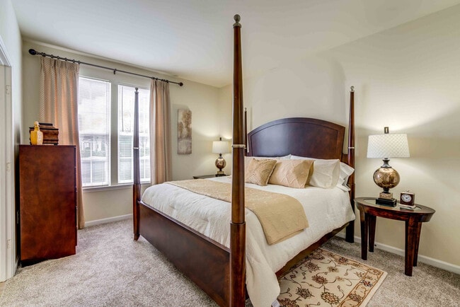 Photo - Pillars at Great Bridge