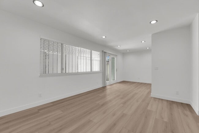 Photo - 3100 Chadford Pl