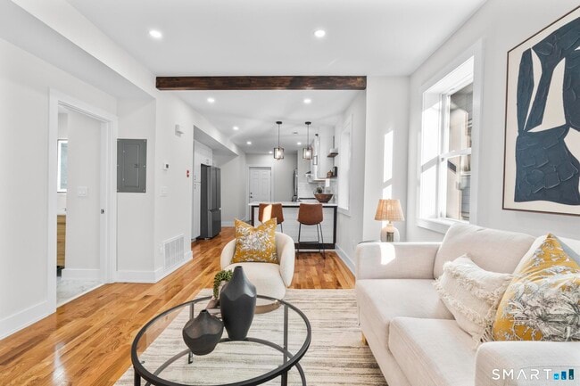 Photo - 54 Plaza Ave Unidad 1