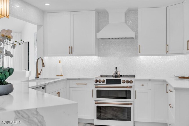 Photo - 2649 Longboat Dr