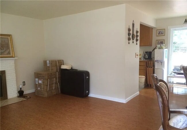 Photo - Bellevue Rambler with Great Location