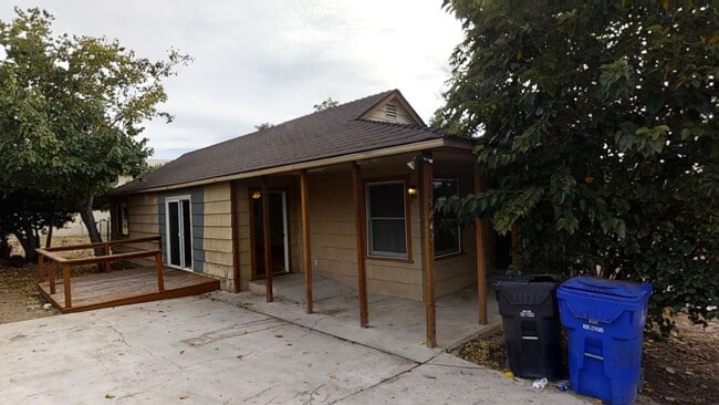 Photo - 6BD/4BA, Near Ralph's!! (Lease out, pendin...