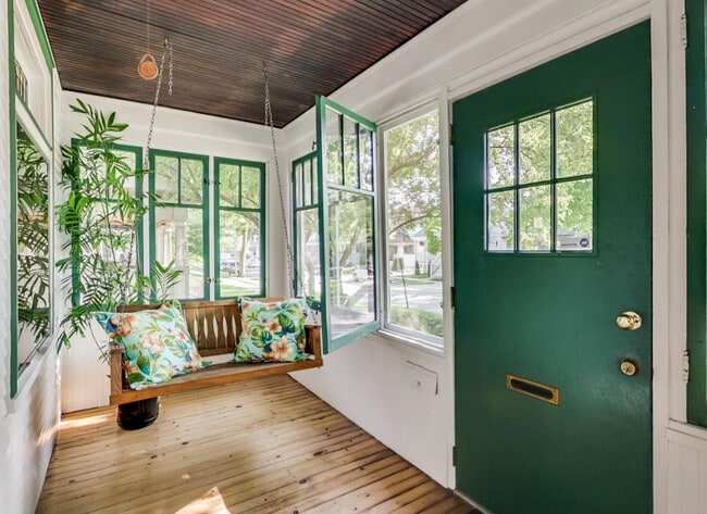 Photo - 804 S Grove Ave