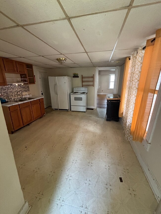 Photo - 720 Winchester Ave