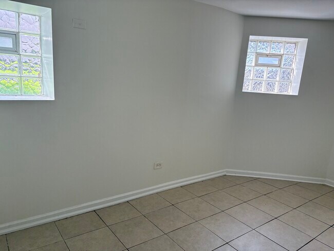 Photo - 2822 W Flournoy St Unit GARDEN