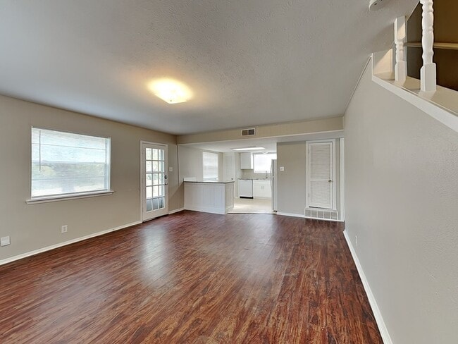 Photo - 329 Deer Creek Rd