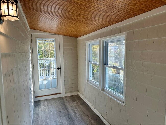 Photo - 54 Planet Ave