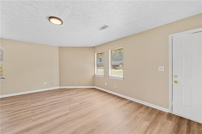 Photo - 217 Tanglewood Dr