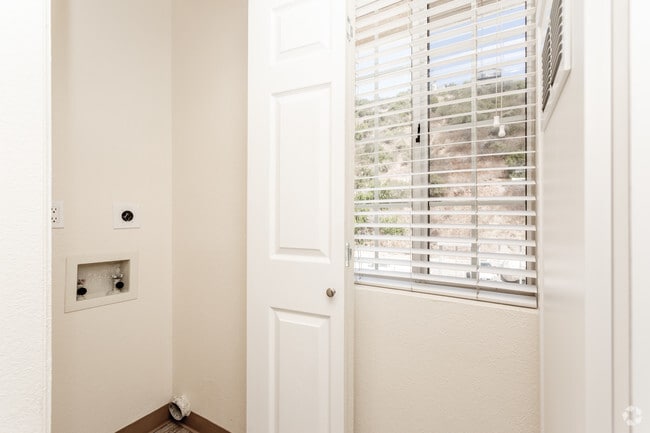 2 BR Washer/Dryer or Pantry