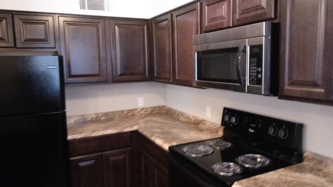 Photo - Crossroads Apartments