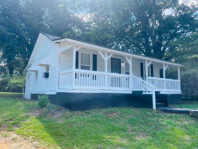 Photo - Fully renovated, 2 bed, 1 full bath, New L...