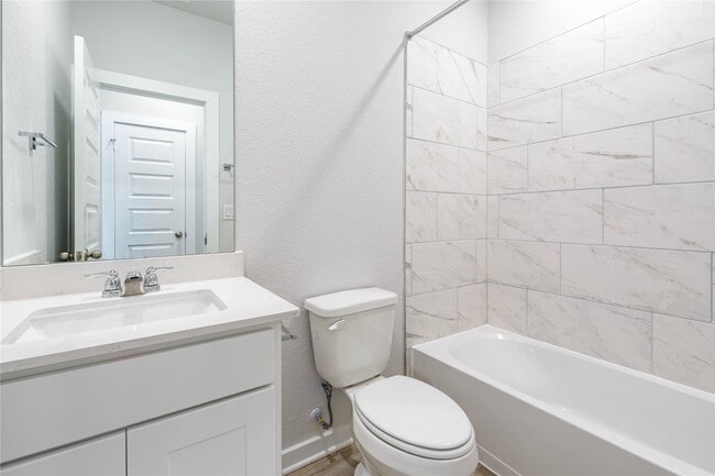 Photo - 8626 Blueberry Ash St