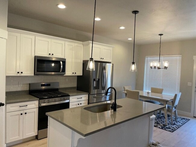 Photo - 3760 Big Horn Dr